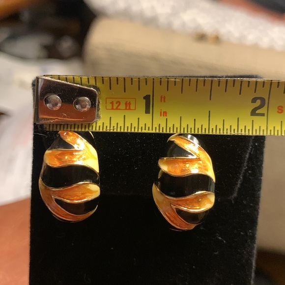 KJL KENNETH JAY LANE TIGER STRIPED ANIMAL PRINT ENAMEL CLIP ON EAREI GS - Picture 10 of 13